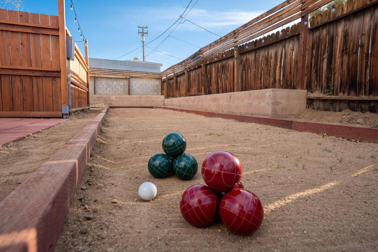 Tortoise Oasis - Hot Tub, Shuffleboard, & More! Villa Yucca Valley Ngoại thất bức ảnh